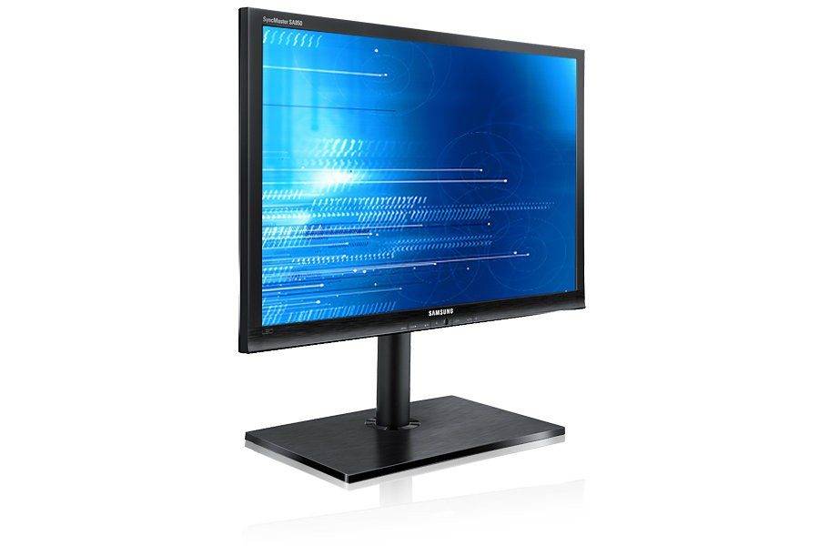 Monitor Lenovo ThinkVision 27'' con schermo FullHD e supporto ergonomico per un utilizzo professionale.