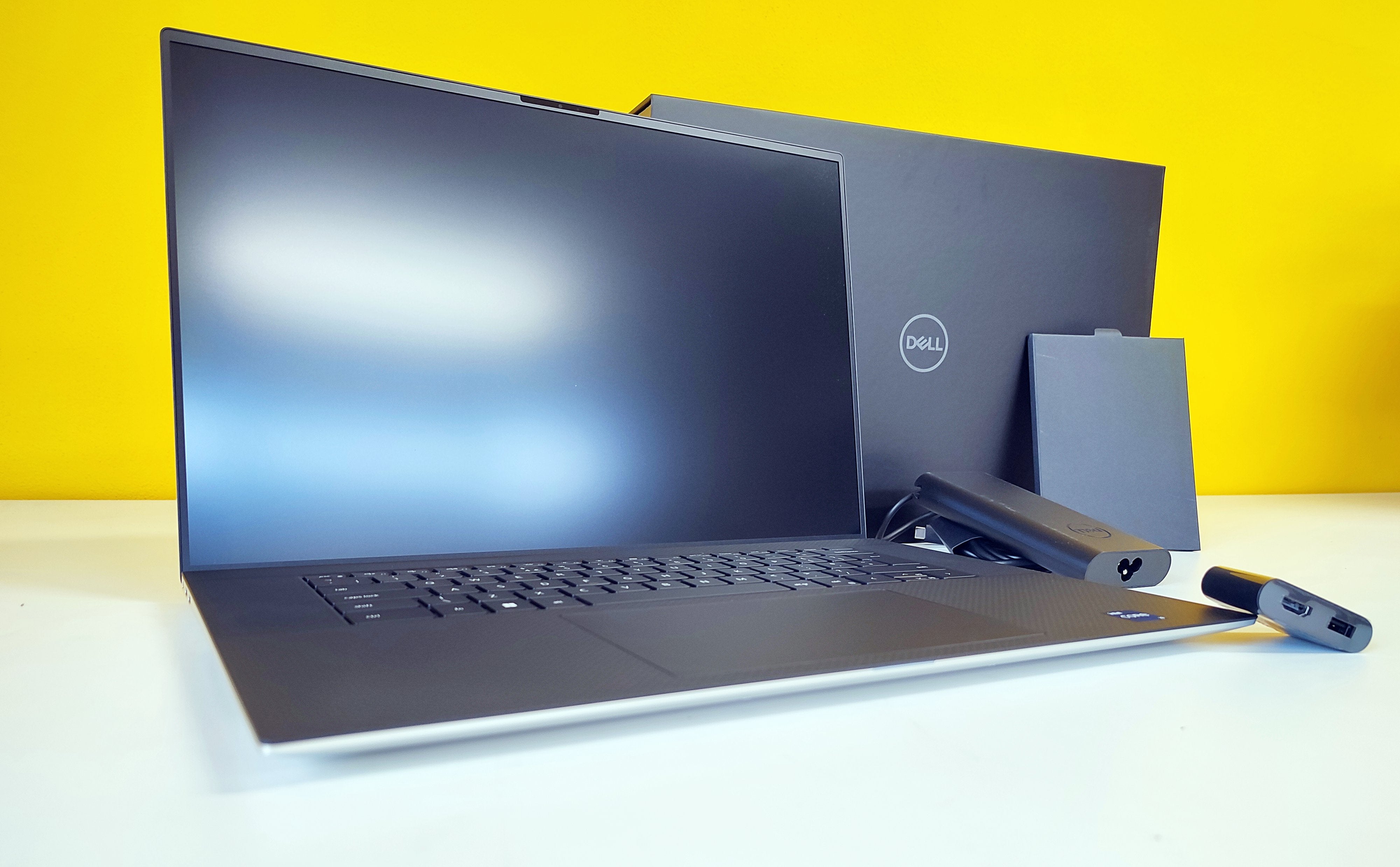 Dell XPS 9730 17"  | Intel Core i9-13900H | 64GB RAM | 1TB SSD | Nvidia RTX 4080 | Windows 11 Prodotto NUOVO