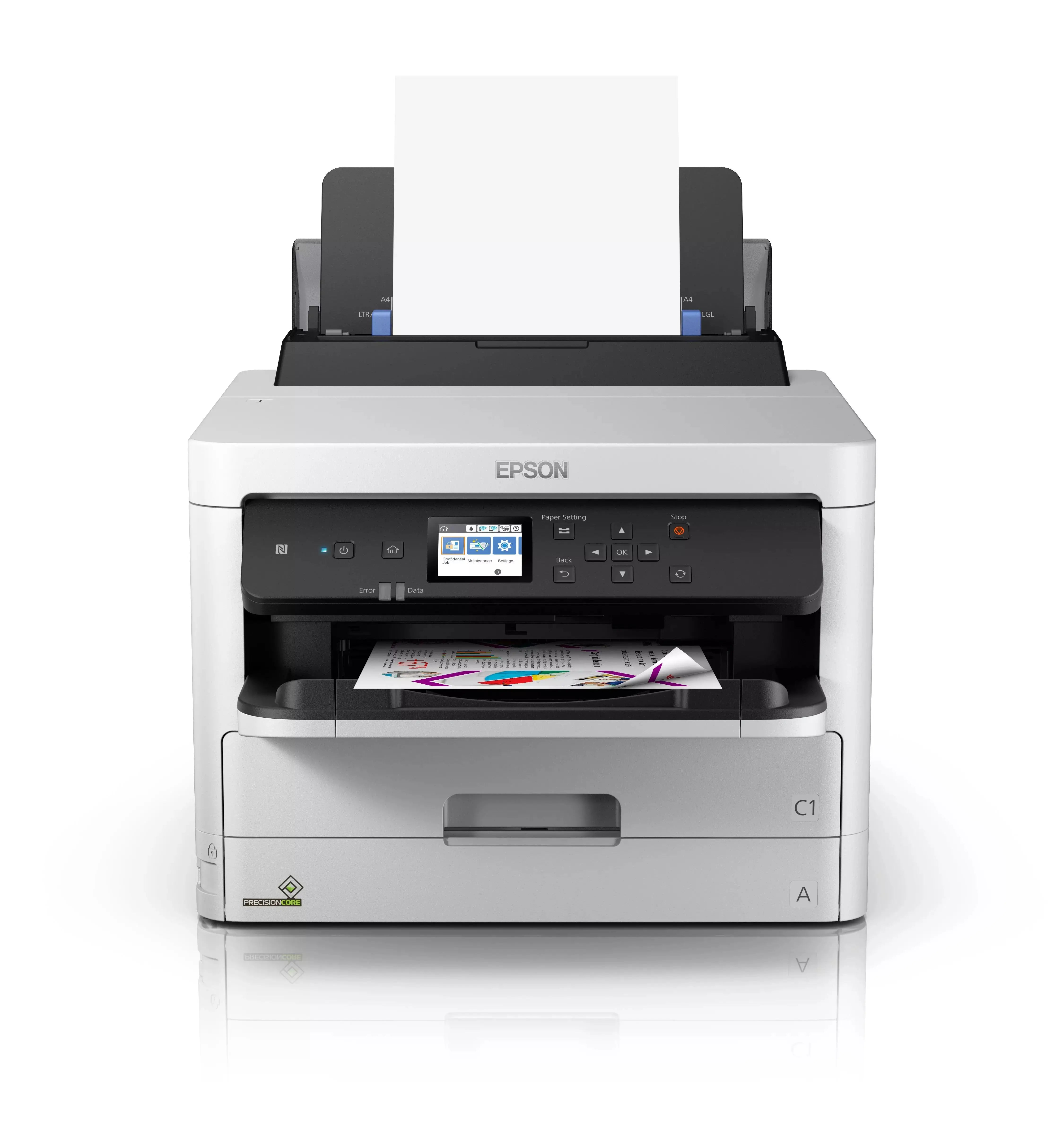 Stampante multifunzione Epson WorkForce Pro WF-C579R in funzione, con stampa a colori di alta qualità e alimentatore carta posteriore aperto.