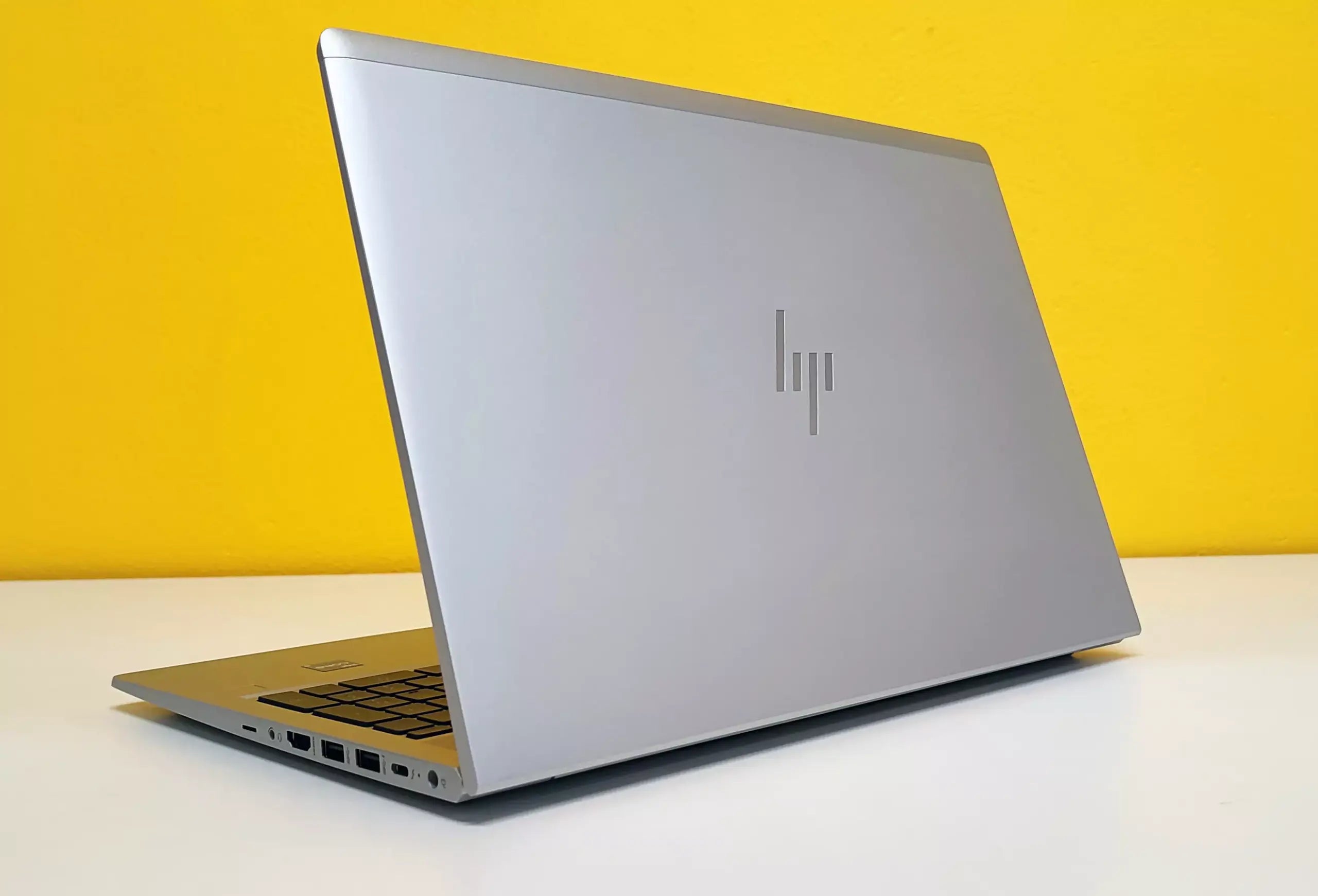 HP EliteBook 650 G9 Notebook 15.6" FullHD | Intel Core i5-1235U | 16GB Ram | 256GB SSD | WiFi Bluetooth HDMI Windows 11 Pro