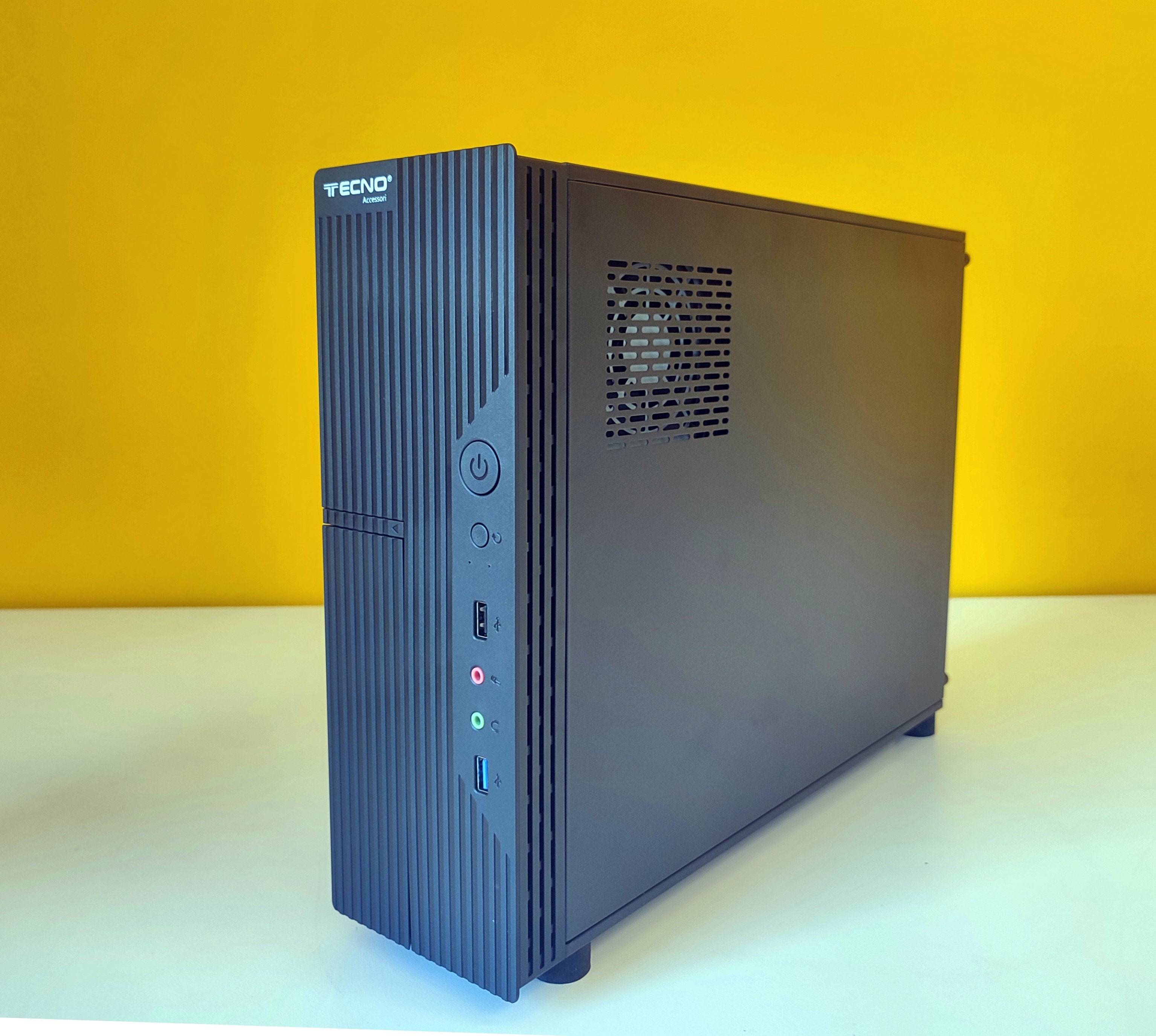 PC-montierte Computerteile | Intel Core i7-14700 | RAM 32GB RAM | SSD 1 TB | FreeDOS NEUES Produkt 