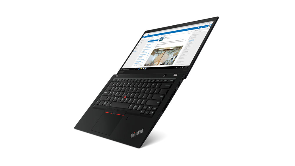 Notebook ThinkPad T490s aperto con tastiera ergonomica e schermo inclinato. Design compatto e prestazioni elevate.