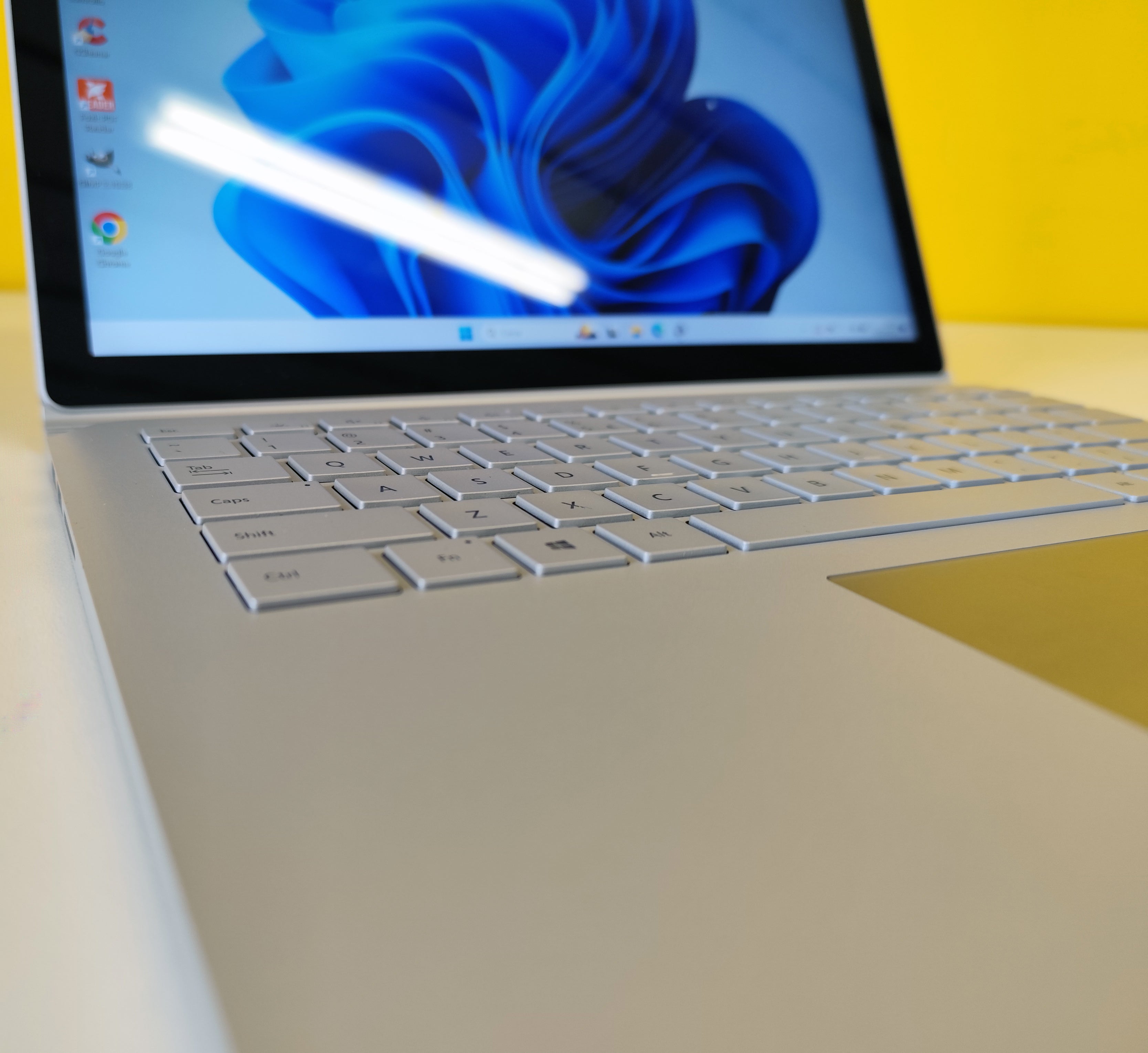 Microsoft Surface Book 3 13,5" Touch Screen | Intel Core i7-1065G7 | Ram 32GB | SSD 512GB | Nvidia GTX 1650 4GB | FreeDOS