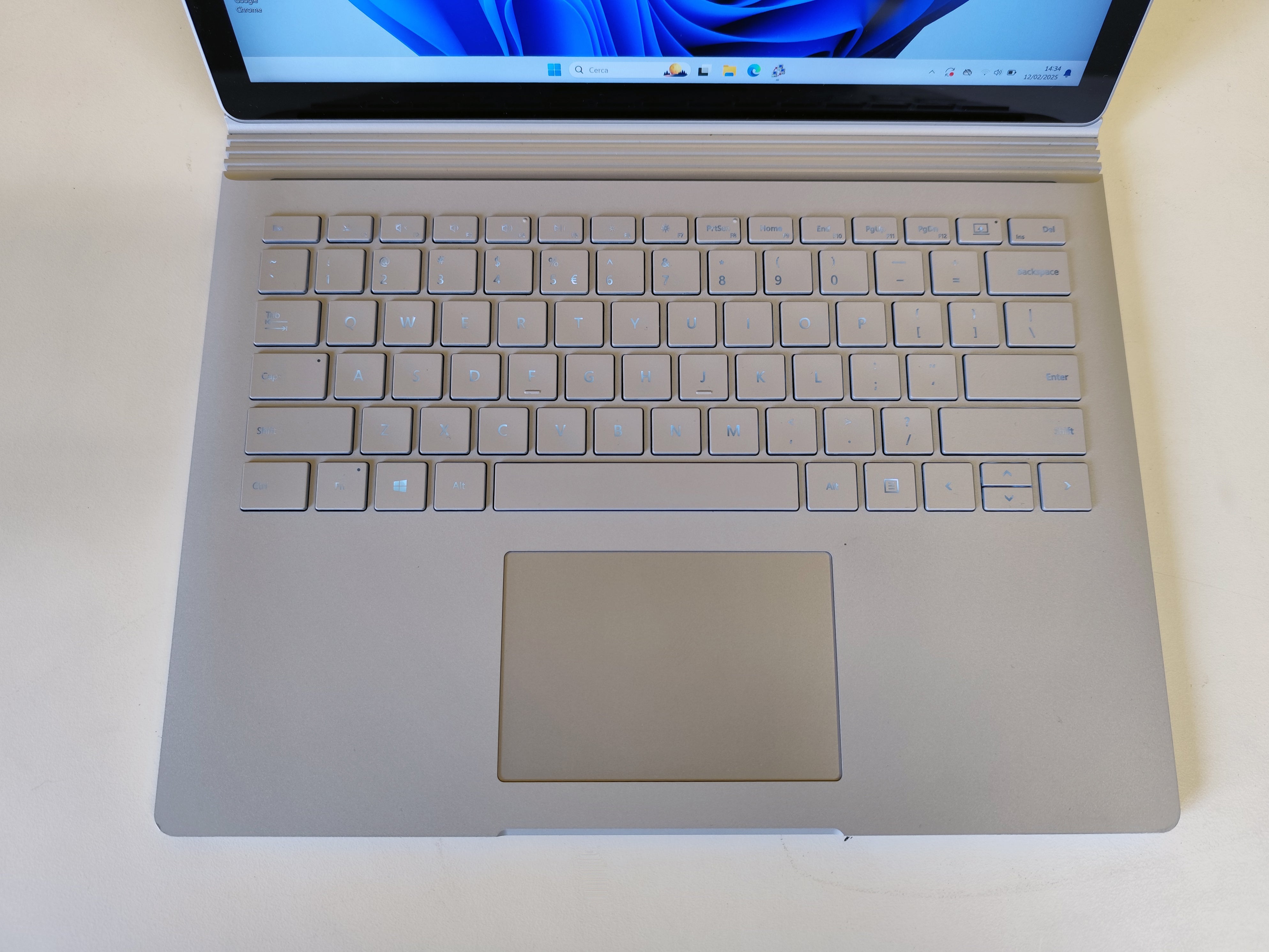 Microsoft Surface Book 3 13,5" Touch Screen | Intel Core i7-1065G7 | Ram 32GB | SSD 512GB | Nvidia GTX 1650 4GB | FreeDOS