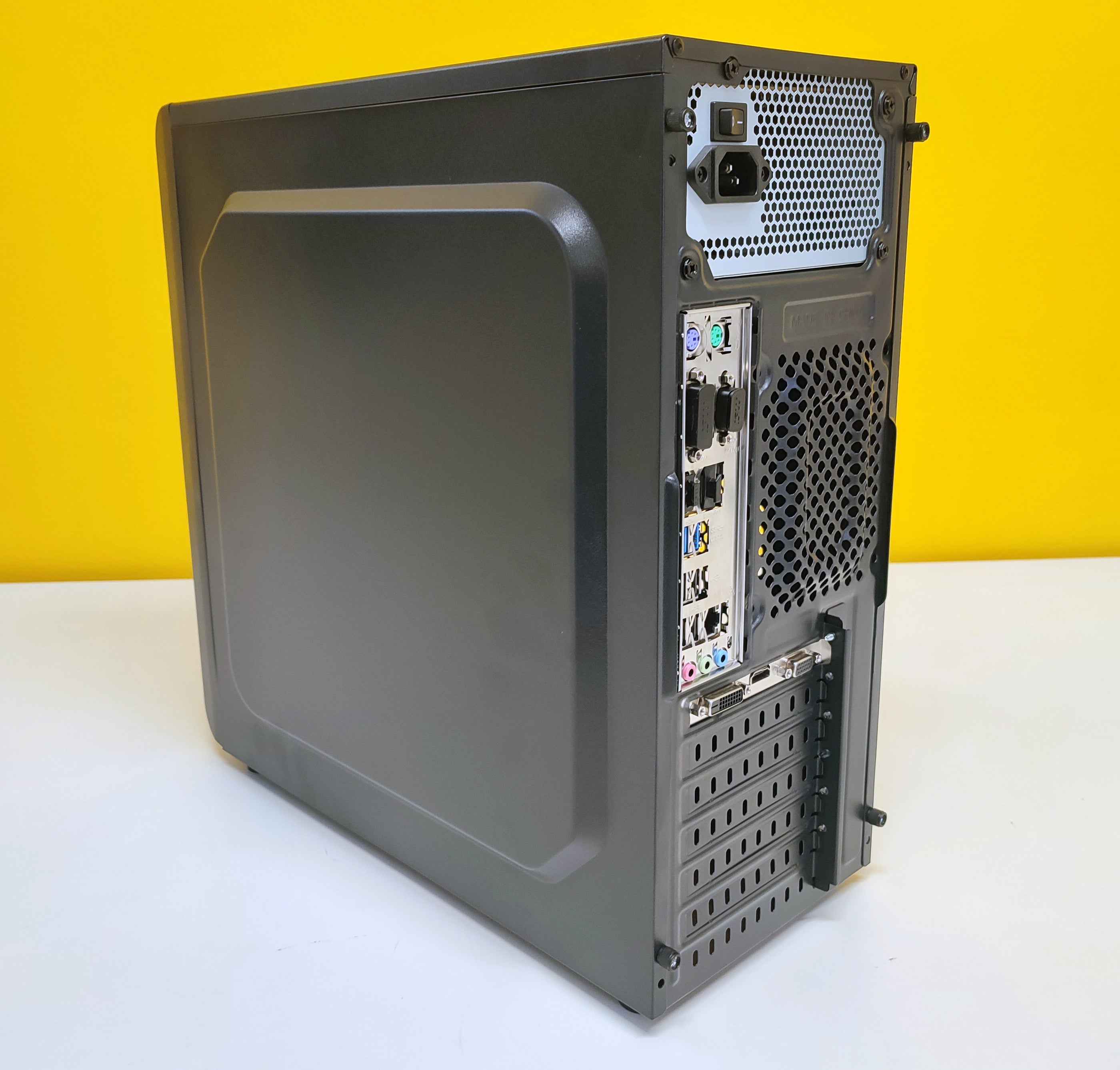 PC-montierte Comet-Computerteile | Intel Core i5-10400F 6Kerne | RAM 16 GB | SSD M.2 NVME 500 GB + 10 TB | Nvidia GT730 2 GB | WLAN | Windows 11 Pro Der perfekte PC für jeden Einsatz