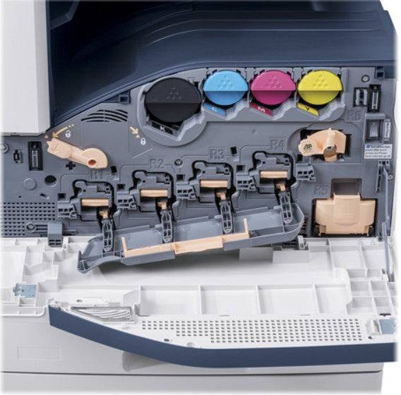 Vista interna della Xerox AltaLink C8070 con toner a colori facilmente accessibili. Manutenzione semplice e qualità di stampa professionale.