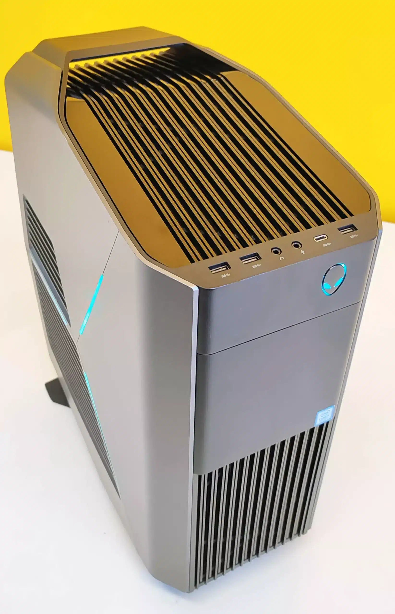 Dell Alienware Aurora R7 Gaming PC | Intel Core i7-8700 6 Cores | Ram 64Gb | NVMe SSD 512Gb + 2Tb | Nvidia RTX 3070 8GB | Windows 11 Pro