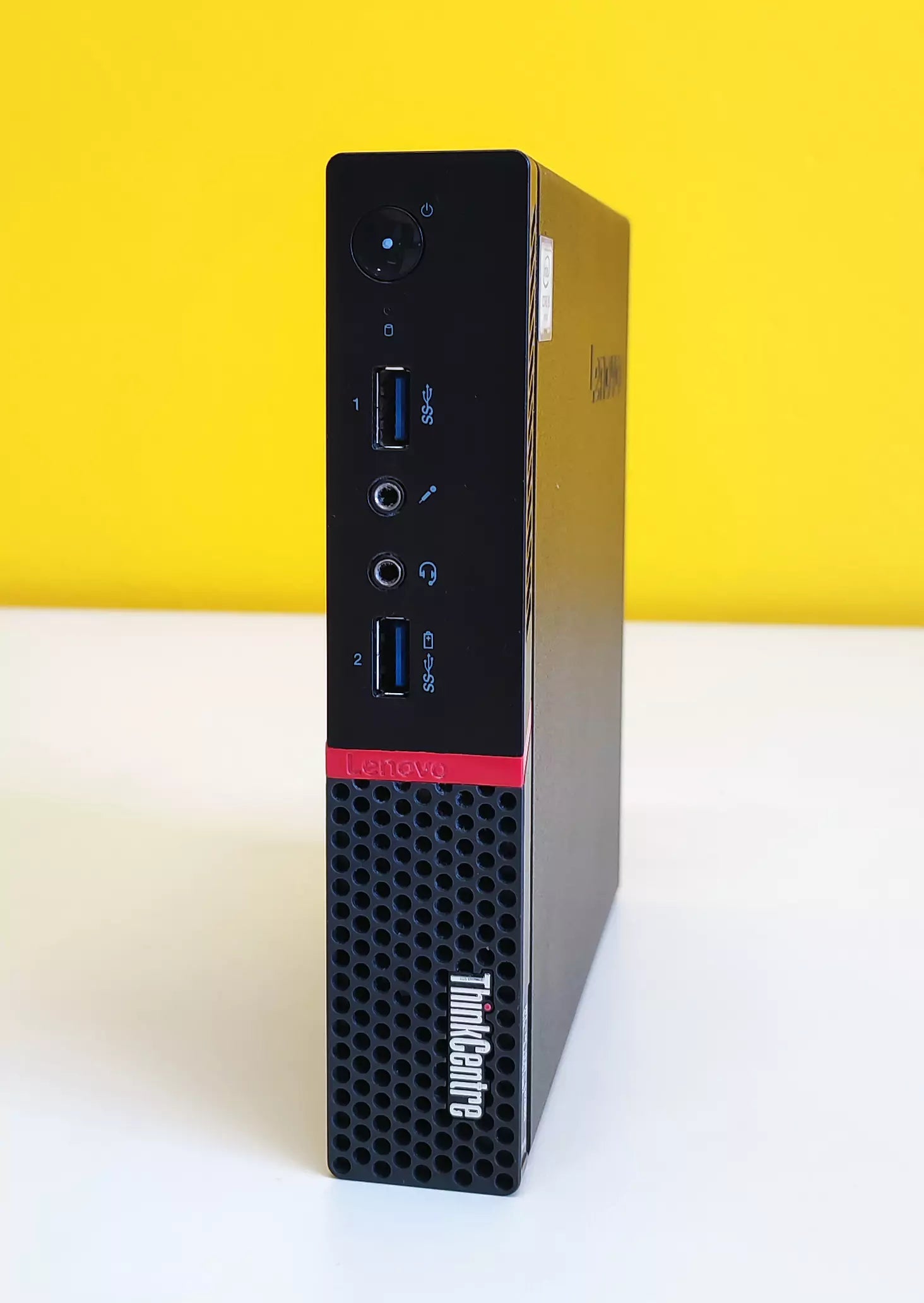 Lenovo ThinkCentre M700 Tiny